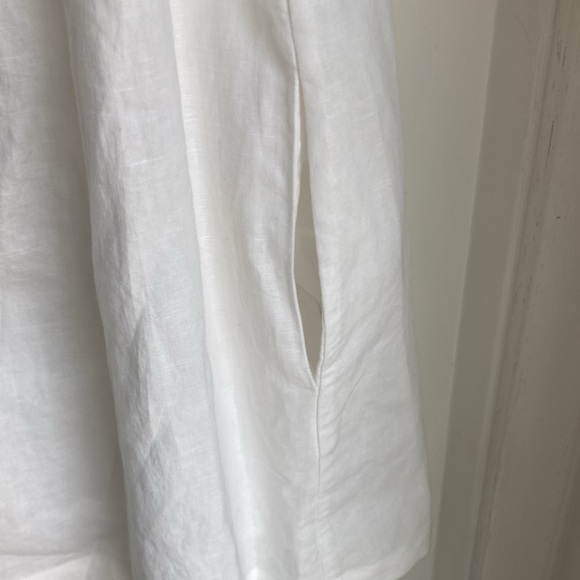 Gap White linen halter summer dress in white size 0 lined pockets and worn 1x - Picture 2 of 6